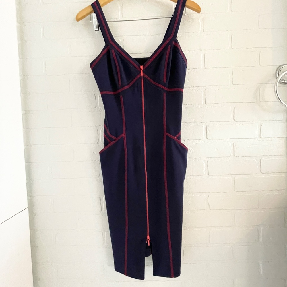 Joseph Ribkoff Futuristic Bodycon Zip Dress Contrast Stitch Statement Pockets 6 - Picture 3 of 15